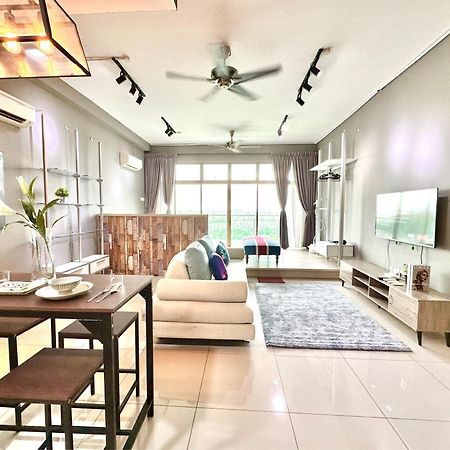 Palazio Serviced Apartments By Jk Home ジョホールバル エクステリア 写真